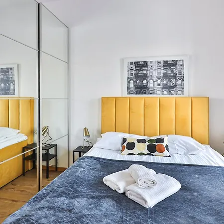 Lejlighed Prymasa Tysiaclecia 83a Free Garage By Perfect Warszawa