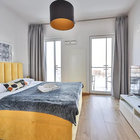 Lejlighed Prymasa Tysiaclecia 83a Free Garage By Perfect