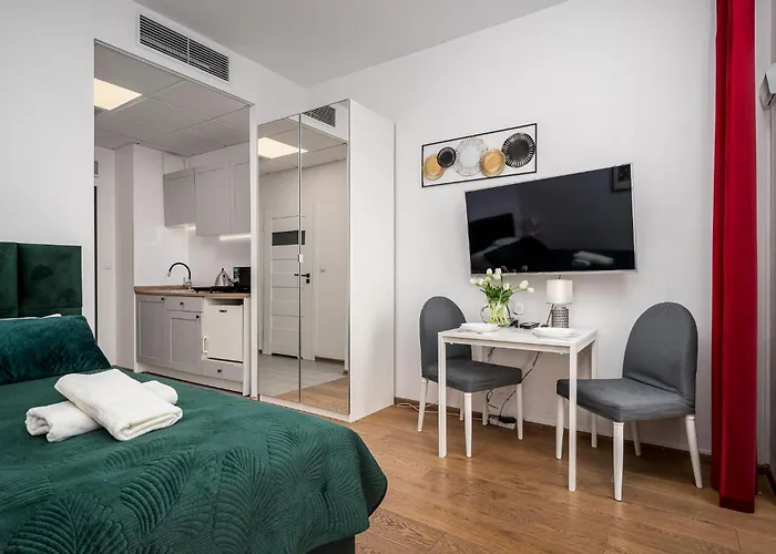 Prymasa Tysiaclecia 83a Free Garage By Perfect