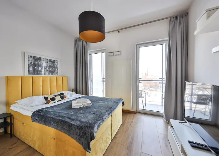 Lejlighed Prymasa Tysiaclecia 83a Free Garage By Perfect Warszawa