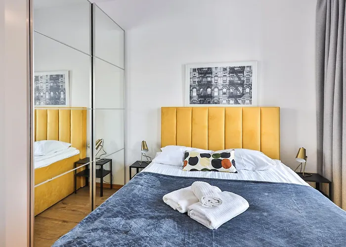 Lejlighed Prymasa Tysiaclecia 83a Free Garage By Perfect Warszawa