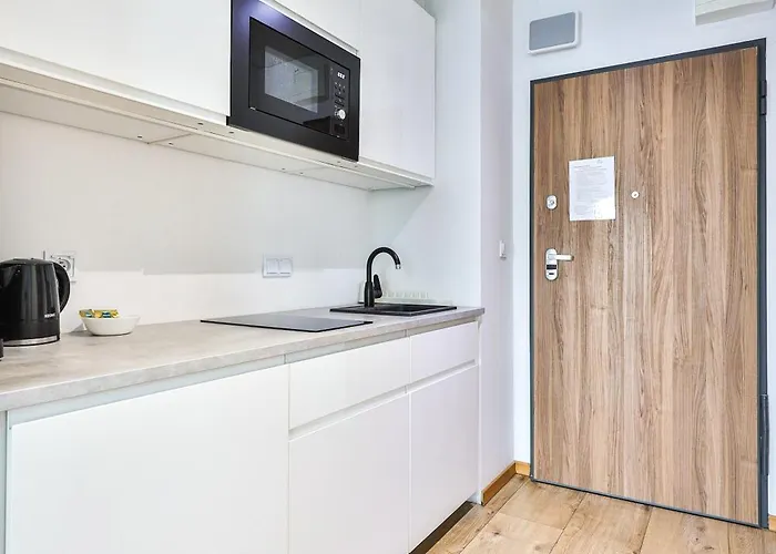 Lejlighed Prymasa Tysiaclecia 83a Free Garage By Perfect *