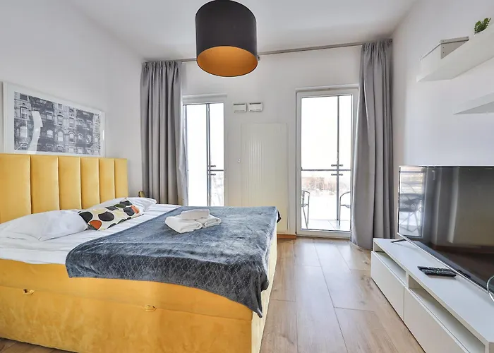 Lejlighed Prymasa Tysiaclecia 83a Free Garage By Perfect