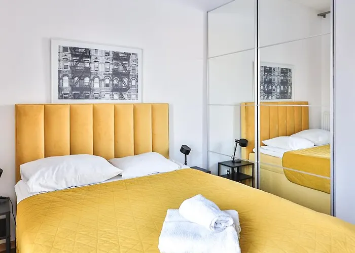 Prymasa Tysiaclecia 83a Free Garage By Perfect *